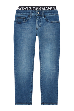 بنطال جينز بحزام خصر مزين بشعار الماركة